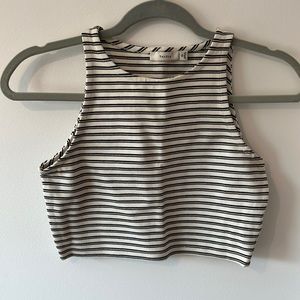 Crop top size xs